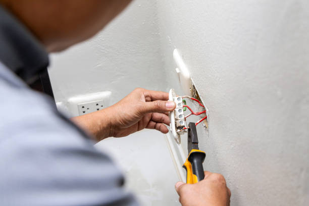 Best Electrical Contractors for Businesses  in Little Chute, WI